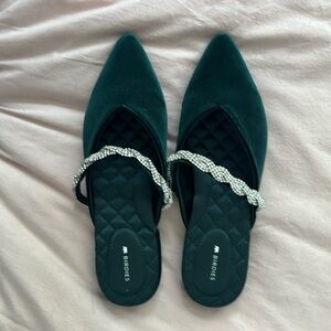 The swan, emerald velvet mules with crystal details